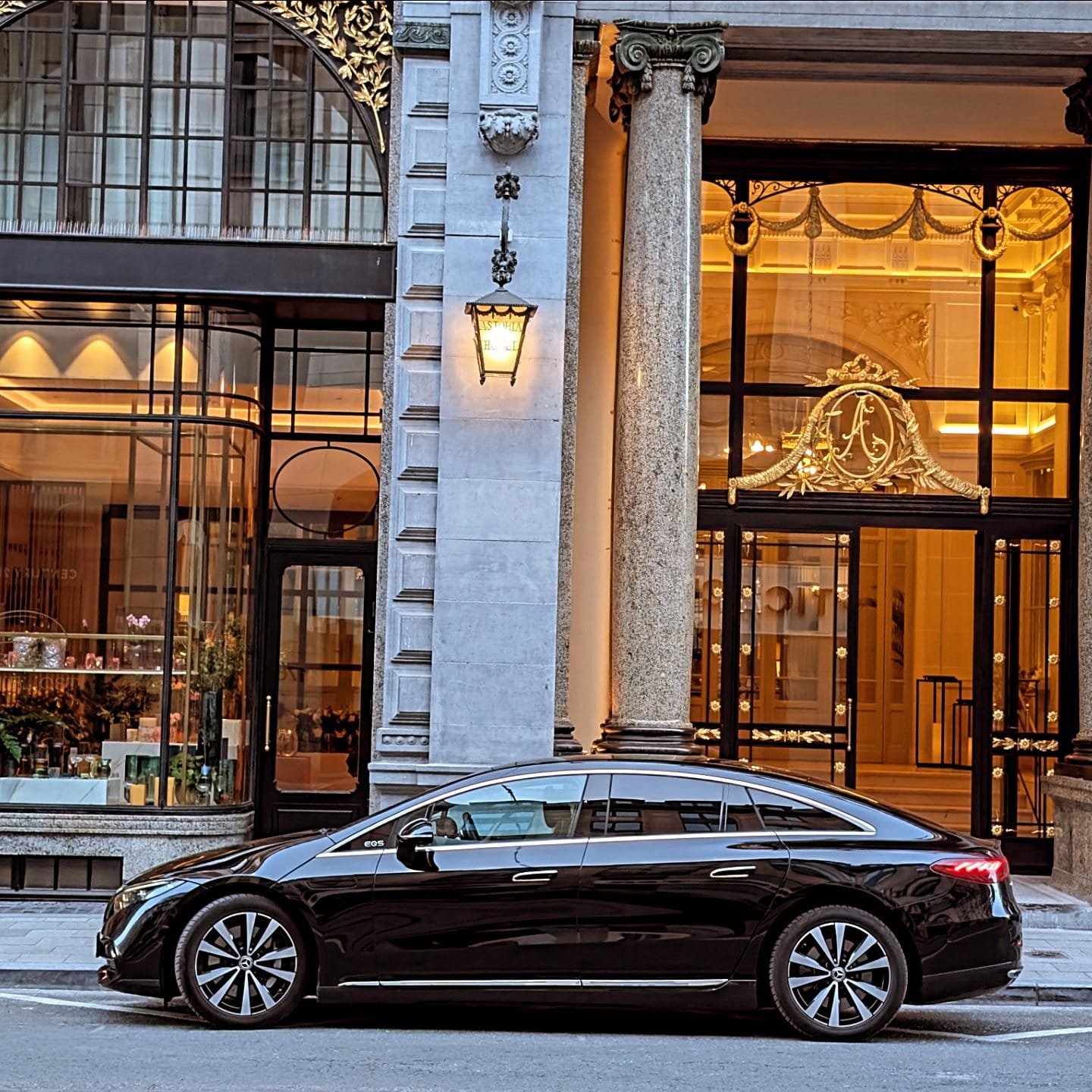 Executive - Mercedes-Benz EQS